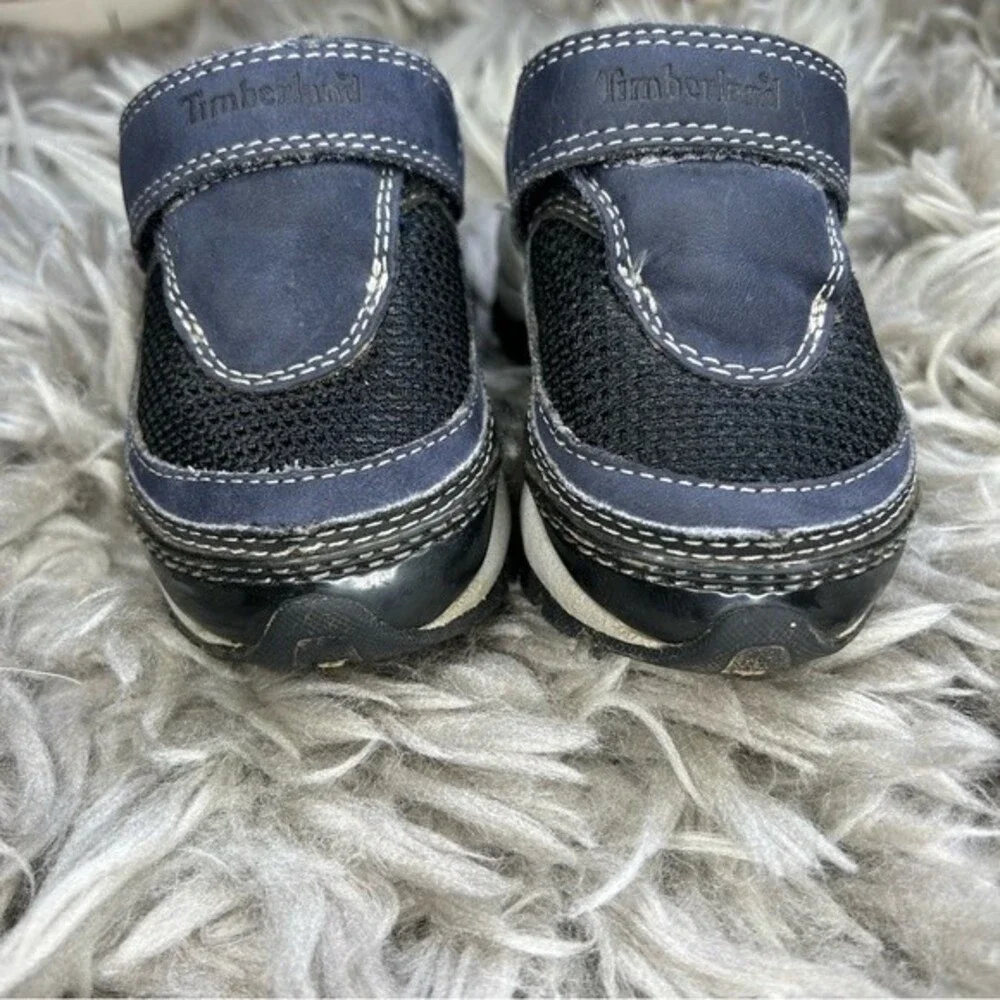 Timberland Waterproof navy blue strap closure toddler boy's shoes size 4
